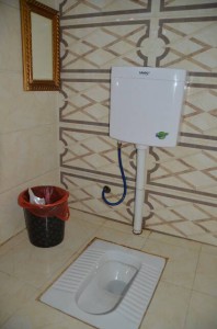 7_hajzl bez hajzlu,ale hlavne kos Vuiton 