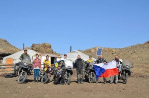 11. a jeste jedna hromadna u jurty