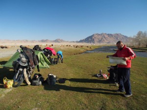 9_travnata oaza kolem reky_resize_20150515_123342